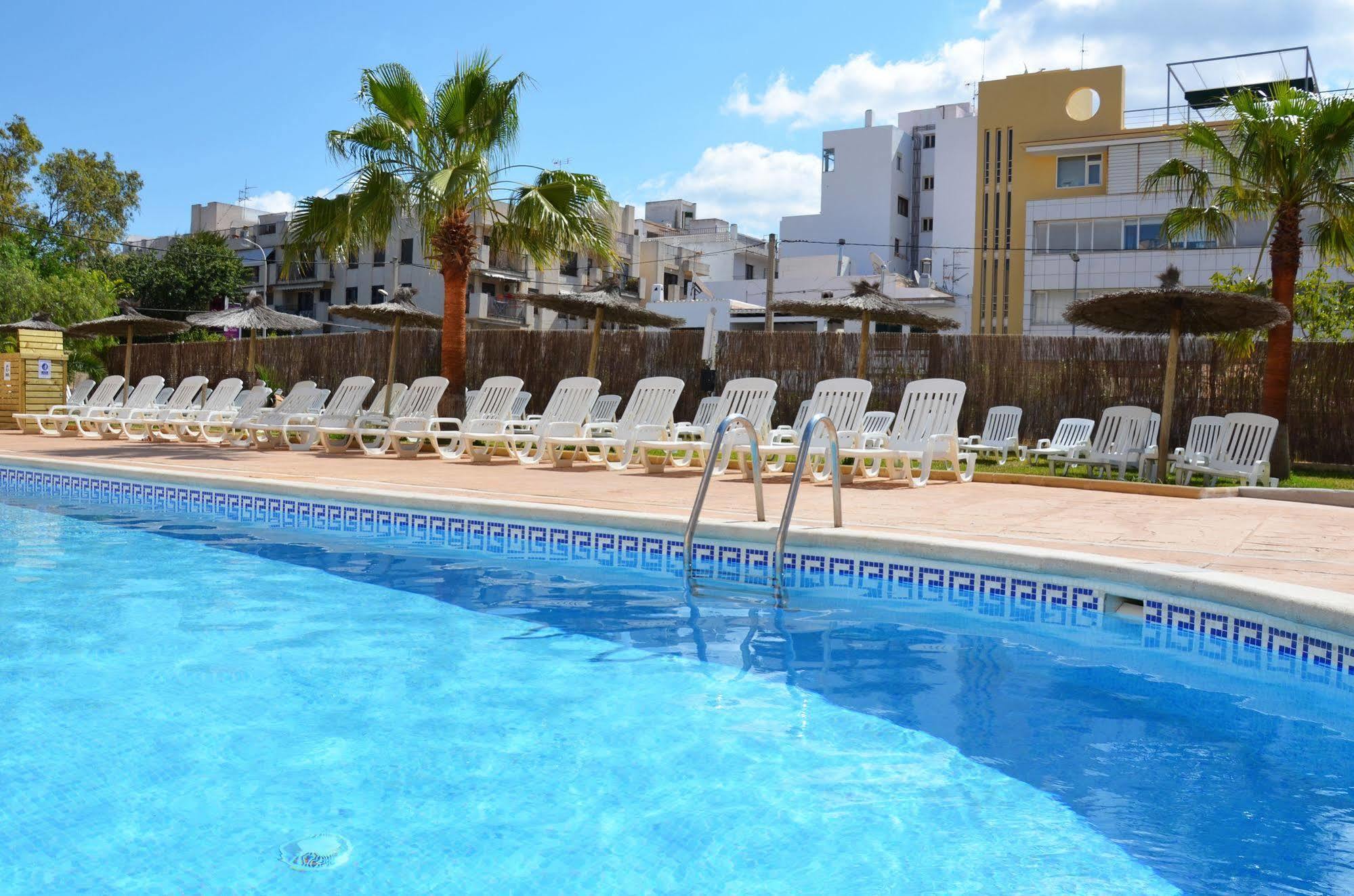 Vibra Apartahotel 2*